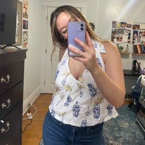 Elegant Floral Halter Tank Top - White and Blue